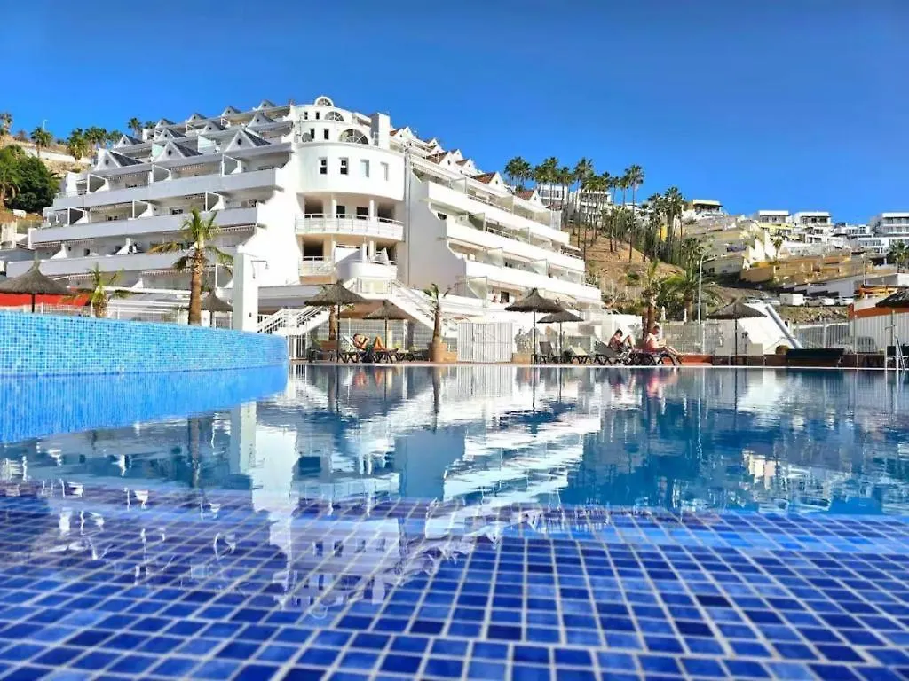 -'Ღ'- Couples' Paradise. Insta-Worthy Ocean Views. 아데제 스페인